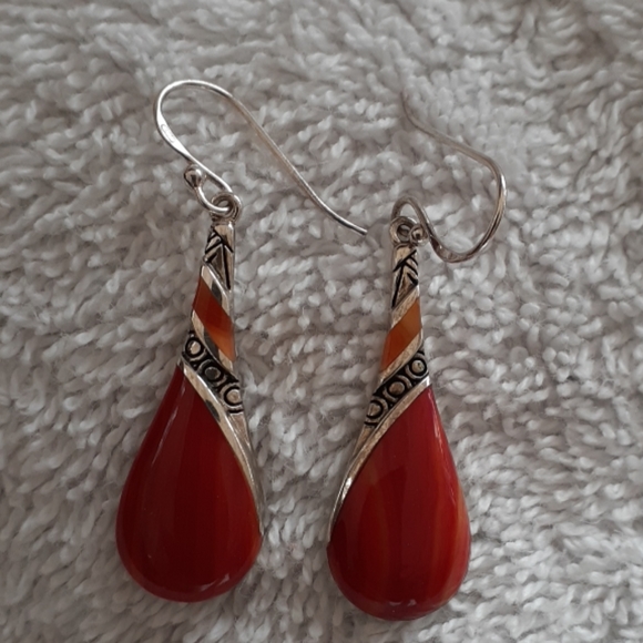 Silver red orange and yellow teardrop earrings. - Picture 4 of 5